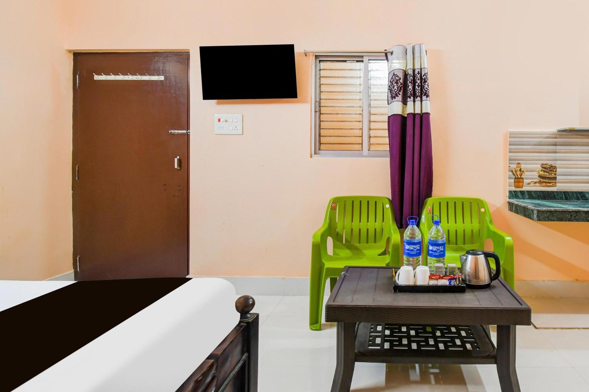 פורי Super Hotel O Dakshin Dwar Formerly Radha Krishna Niwas מראה חיצוני תמונה