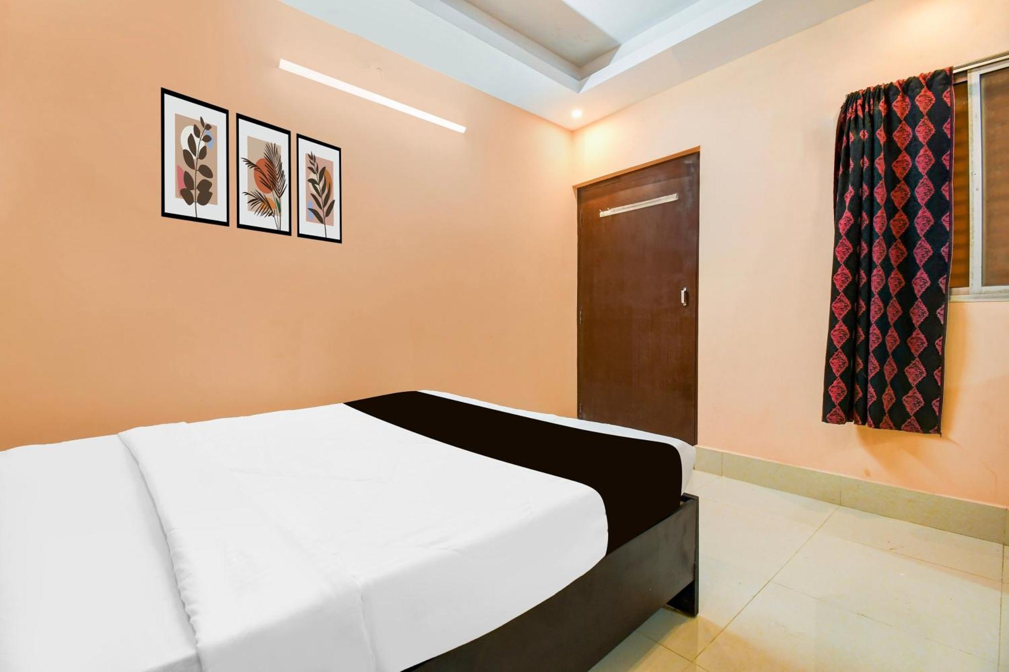 פורי Super Hotel O Dakshin Dwar Formerly Radha Krishna Niwas מראה חיצוני תמונה